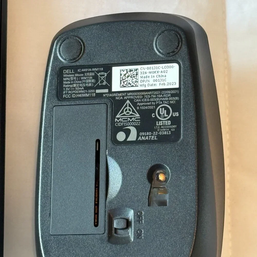 Dell Wireless Keyboard Mouse Combo (KM3322W Model)
